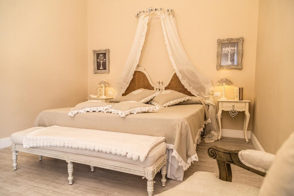 Hotel Del Sole Помпей Стая снимка