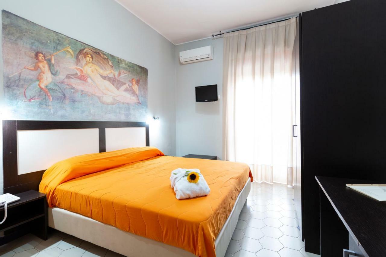 Hotel Del Sole Помпей Екстериор снимка